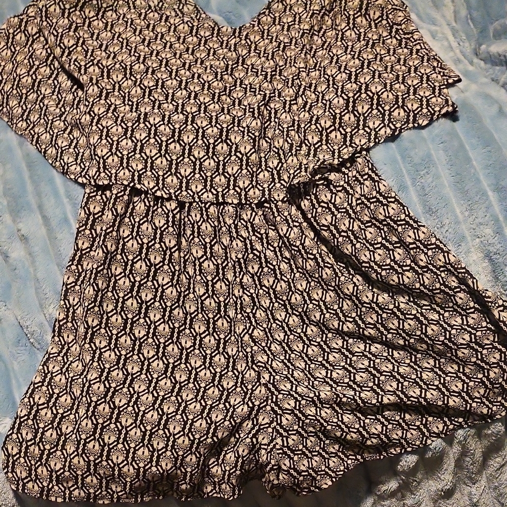 Xhilaration Monochrome Swirl Dress